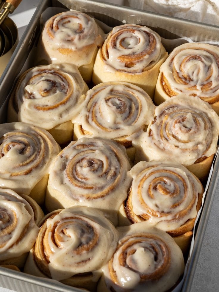 Cinnamon Rolls (12pcs)